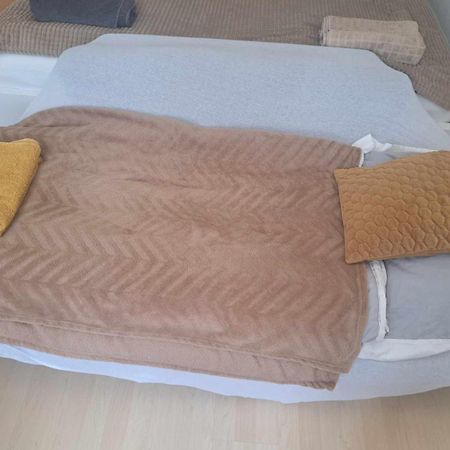 Trendy 2 Room Flat, Next To Corvin Mall Free Huge Garage! Ac,Dishwasher,Washmachine, Smart Tv Budapest Habitación foto