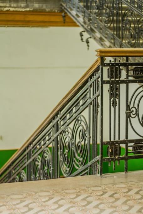 Trendy 2 Room Flat, Next To Corvin Mall Free Huge Garage! Ac,Dishwasher,Washmachine, Smart Tv Budapest Exterior foto