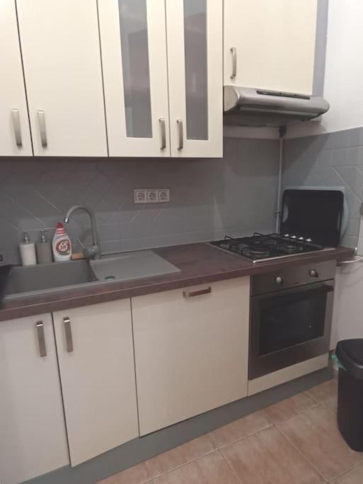 Trendy 2 Room Flat, Next To Corvin Mall Free Huge Garage! Ac,Dishwasher,Washmachine, Smart Tv Budapest Exterior foto